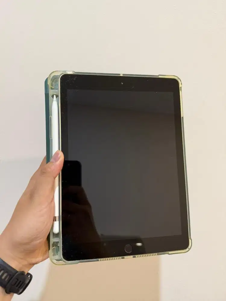 Ipad Apple Wifi Only 128GB free apple pencil