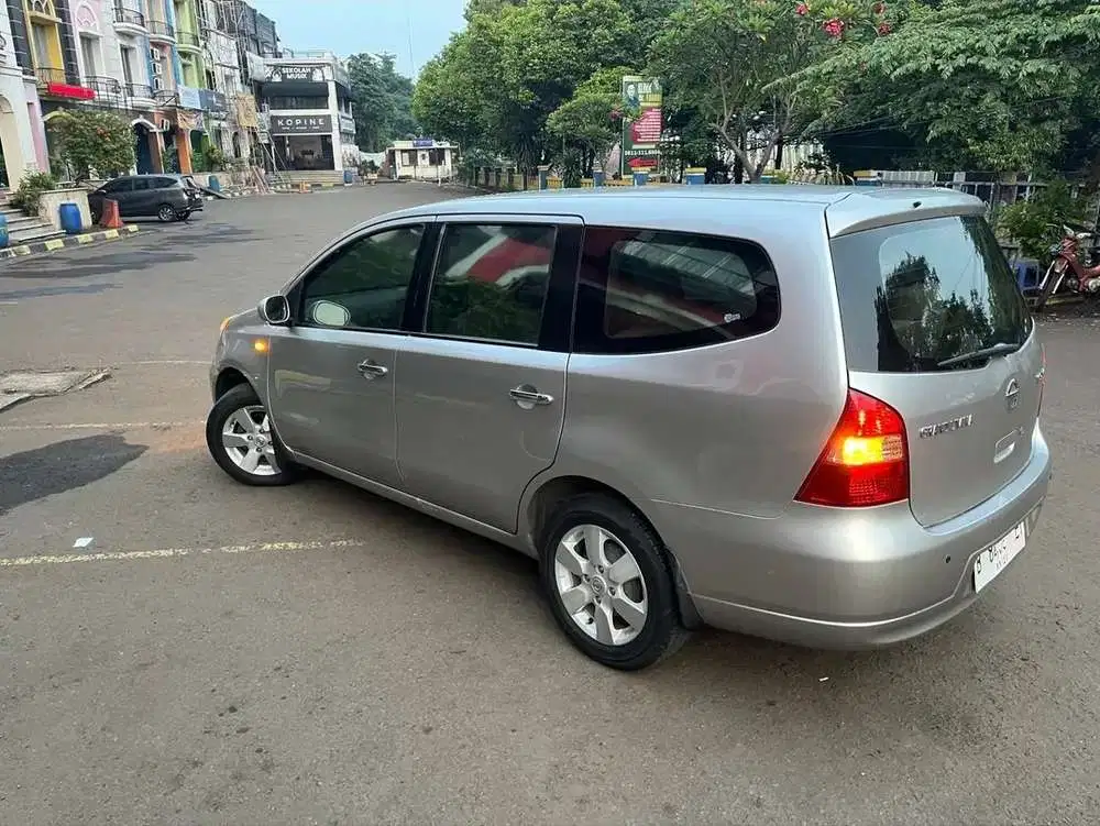 Nissan Grand livina 2007 Bensin