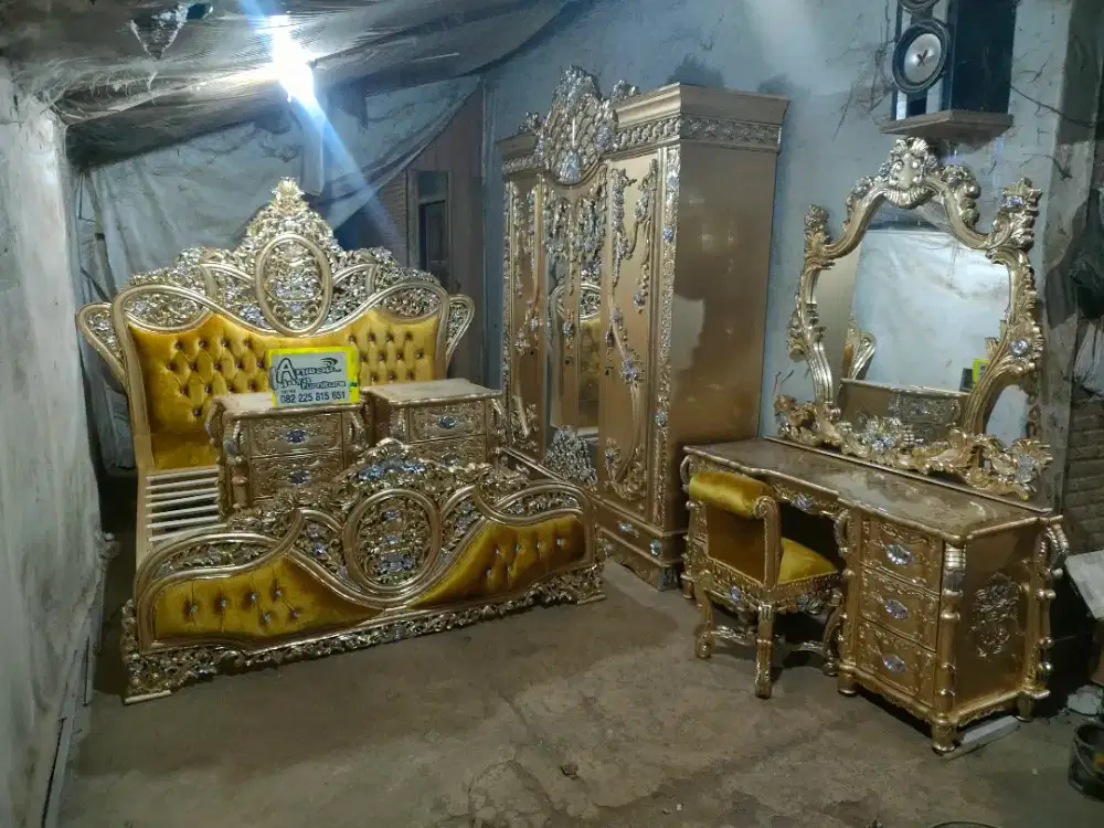 Tempat tidur set kamar ukir full kayu jati