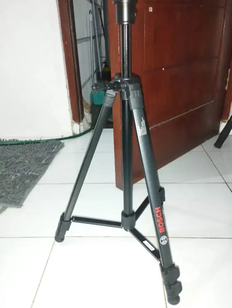 Bosch BT 150 5/8 Tripod Mulus Seperti Baru