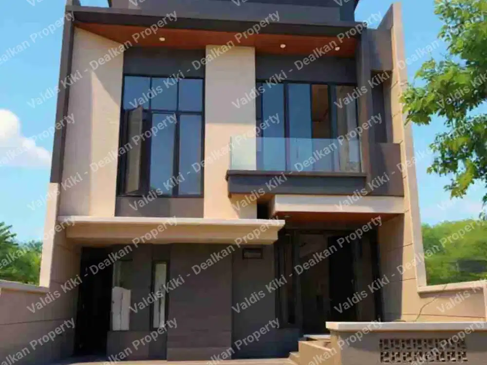 RUMAH MINIMALIS BARU GRESS DI WOODLAND CITRALAND SURABAYA BARAT