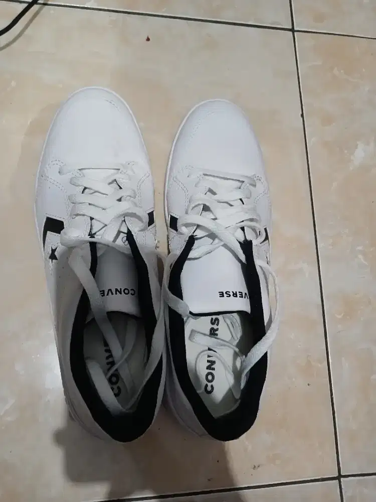 SEPATU CONVERSE