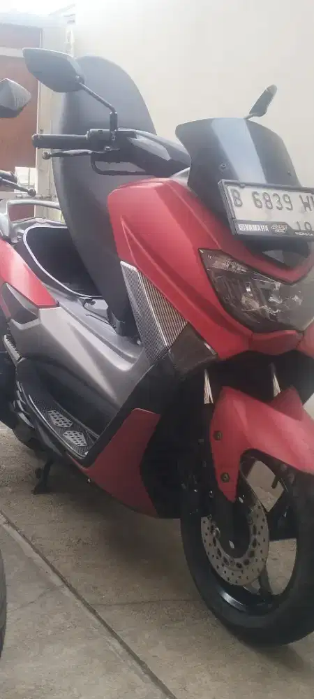 Nmax 155 cbs iss redd matte kondisi gress