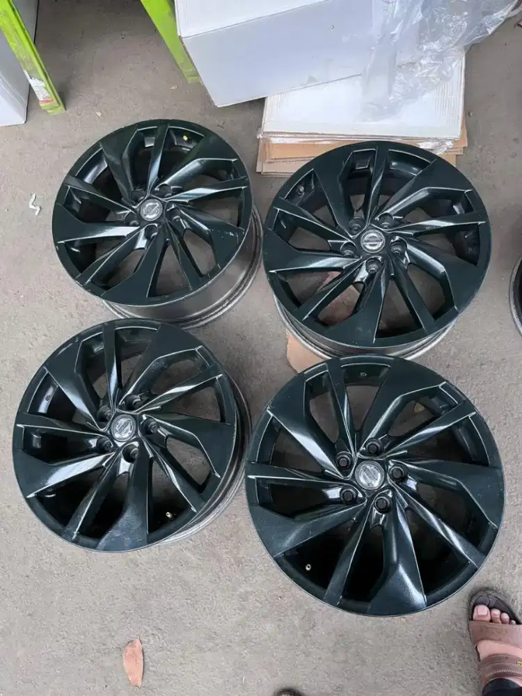 Velg original Nissan Xtrail ring 18 pcd 5x114,3 4pcs