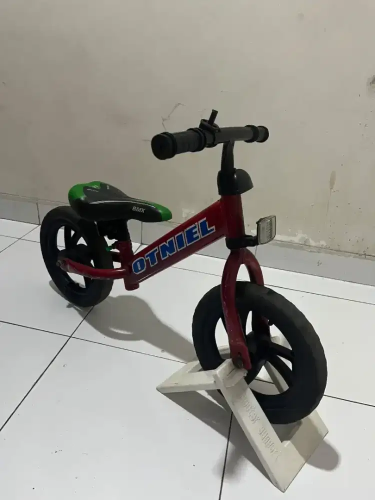 Balancing Bike Anak-Anak Bekas
