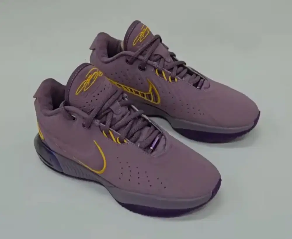 NIKE LEBRON 21 IMPORT