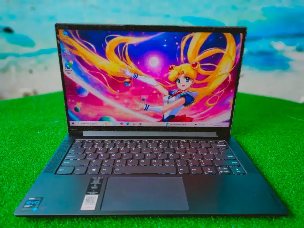Lenovo Yoga Slim 7  i7 Gen 11 16GB 256GB Touchscreen Normal Minus LCD