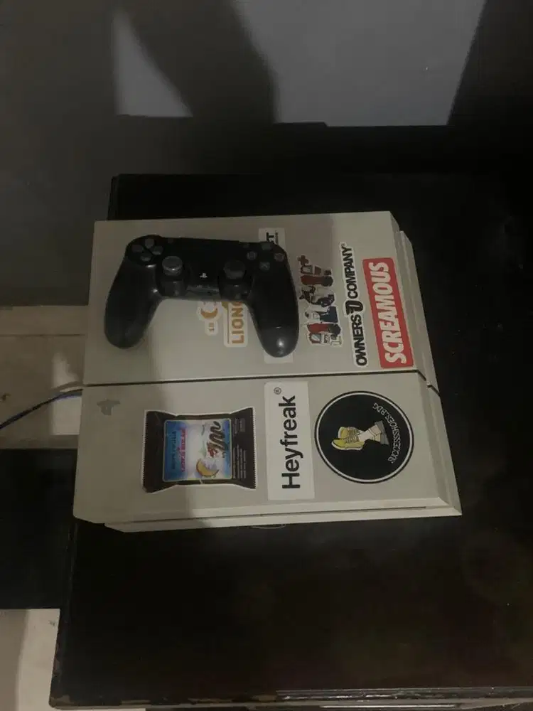 ps4 original + bonus game