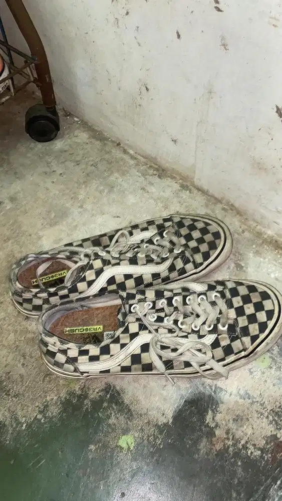 Vans checkerboard