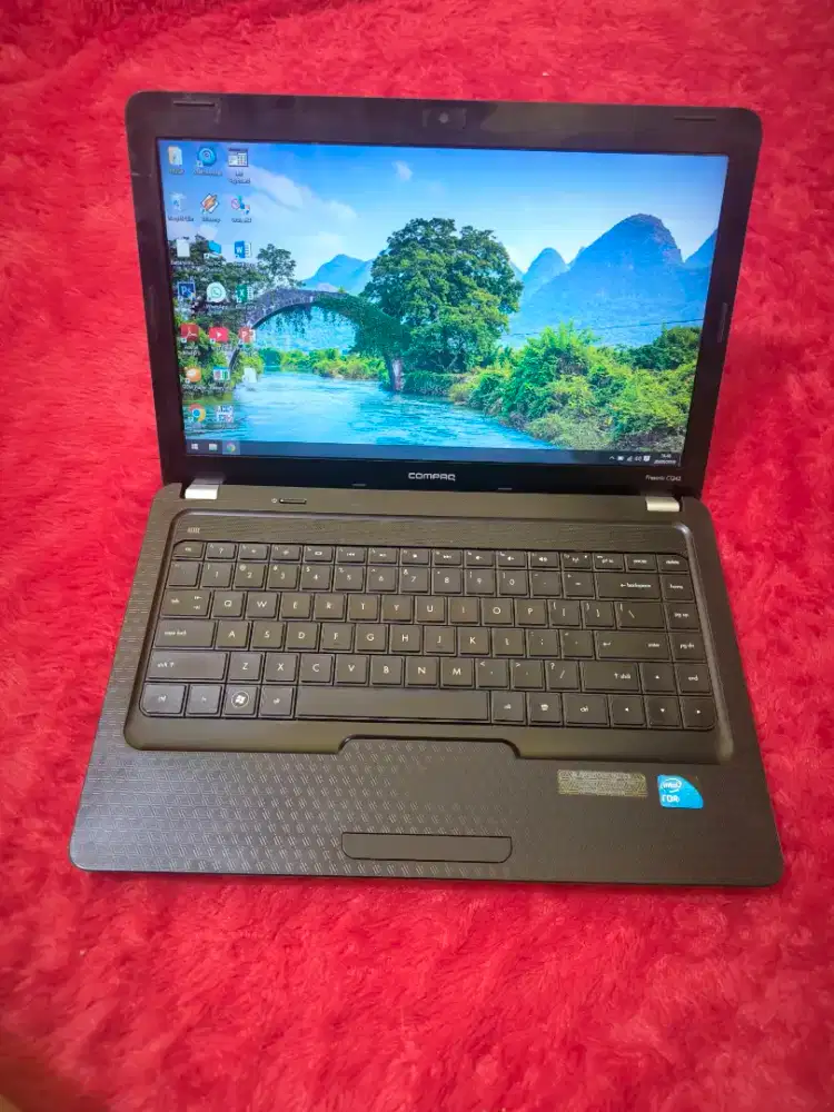 DIJUAL LAPTOP COMPAQ CQ42 KENCANG.CORE I3,RAM 4 GB,HDD 320 GB