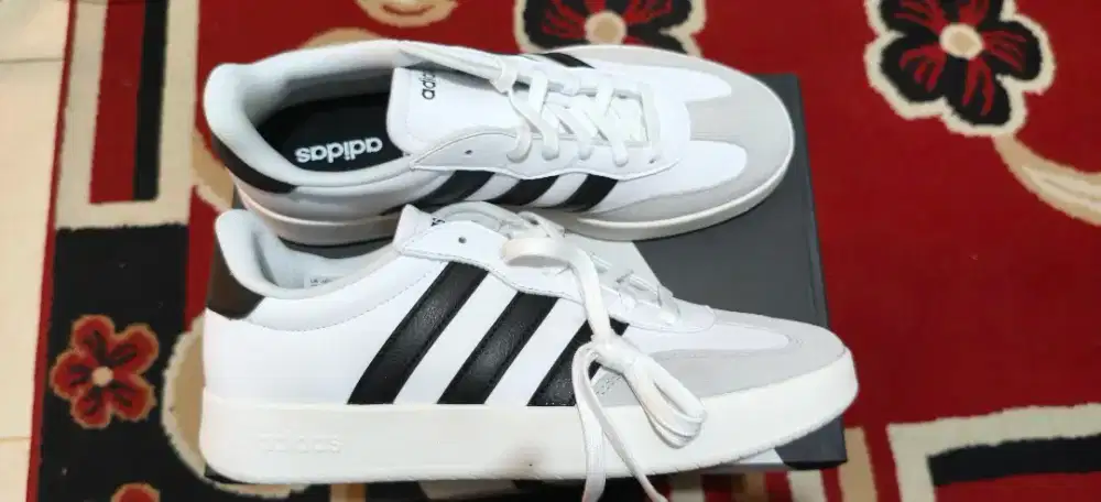 Adidas Barreda White size 44 2/3