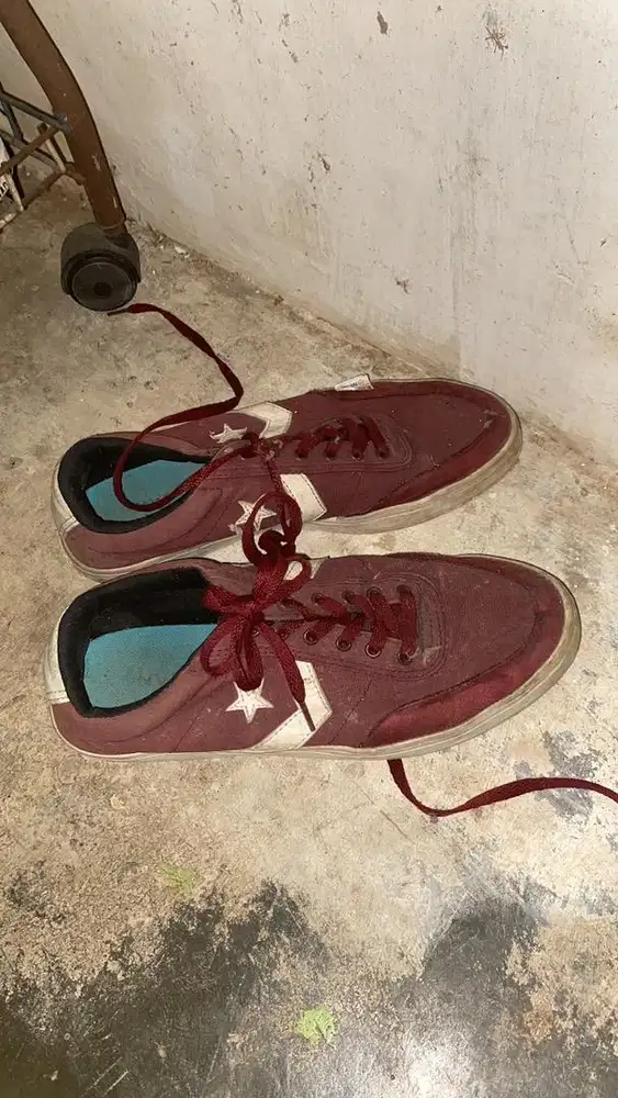 Sepatu Converse low
