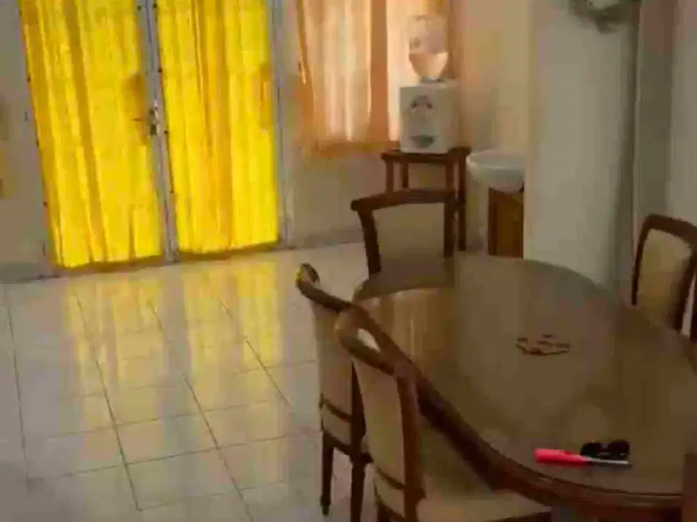 Dijual Villa Liverpool Kota Bunga Cipanas Jawa Barat 2 Lantai Fully Furnished  Siap Huni Murah Nyaman