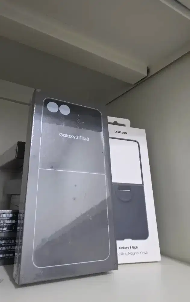 ZFlip 8 12/512GB