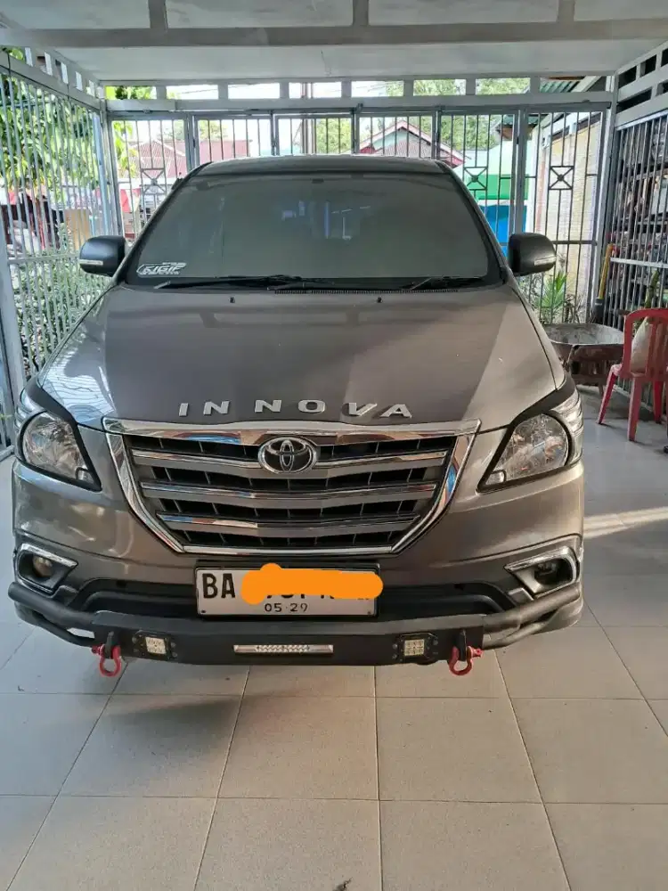 Kijang innova tipe G manual,bensin,sudah upgarde tipe Barong