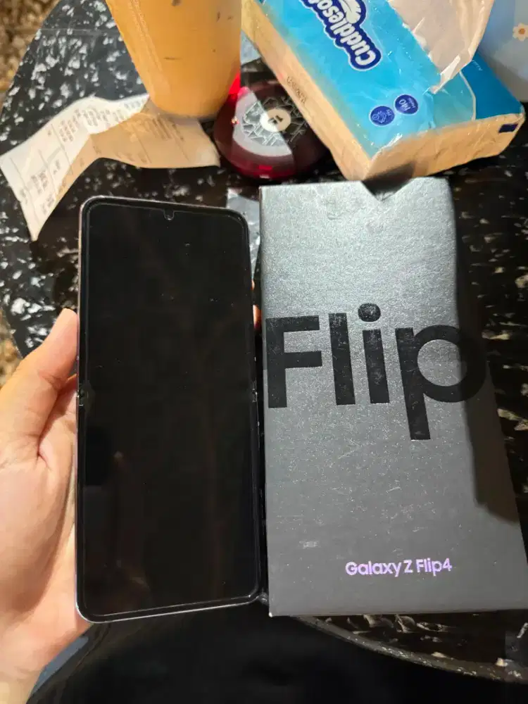 Samsung Z Flip 4 8/256 GB