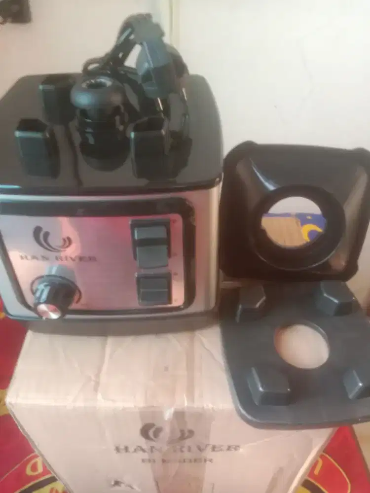 Dijual kondisi baru blender merk han river