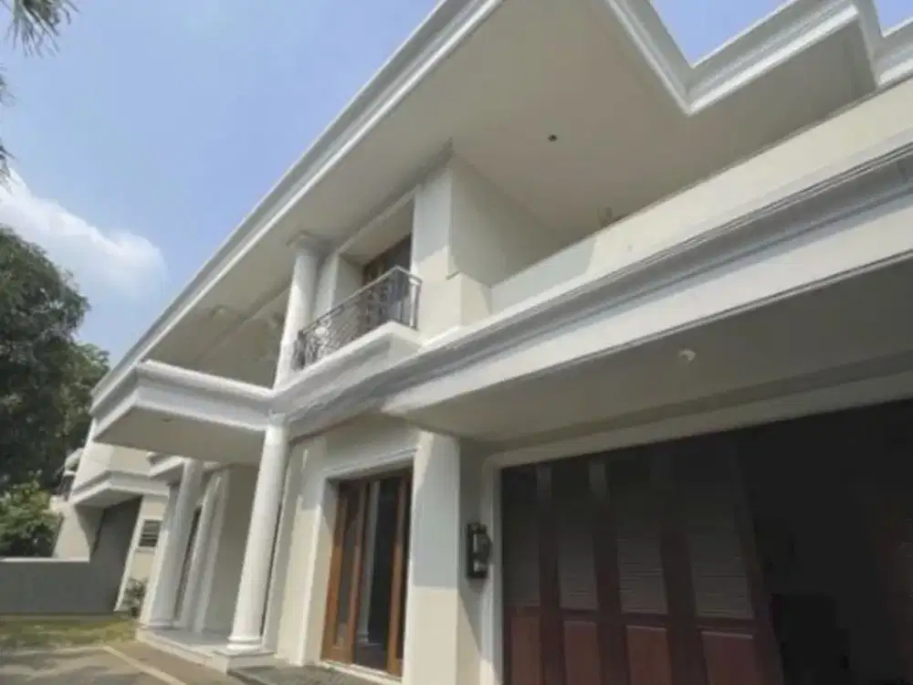 Disewakan Rumah di Area Strategis Mega Kuningan / Setiabudi Jakarta Selatan | Std723