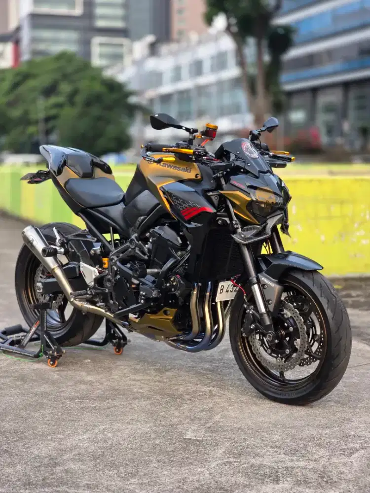 Kawasaki Z900 ABS With ARROW