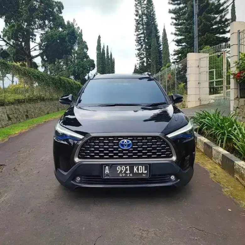 TOYOTA COROLLA 2021 1.8 Cross Hybrid Bensin AT MATIC