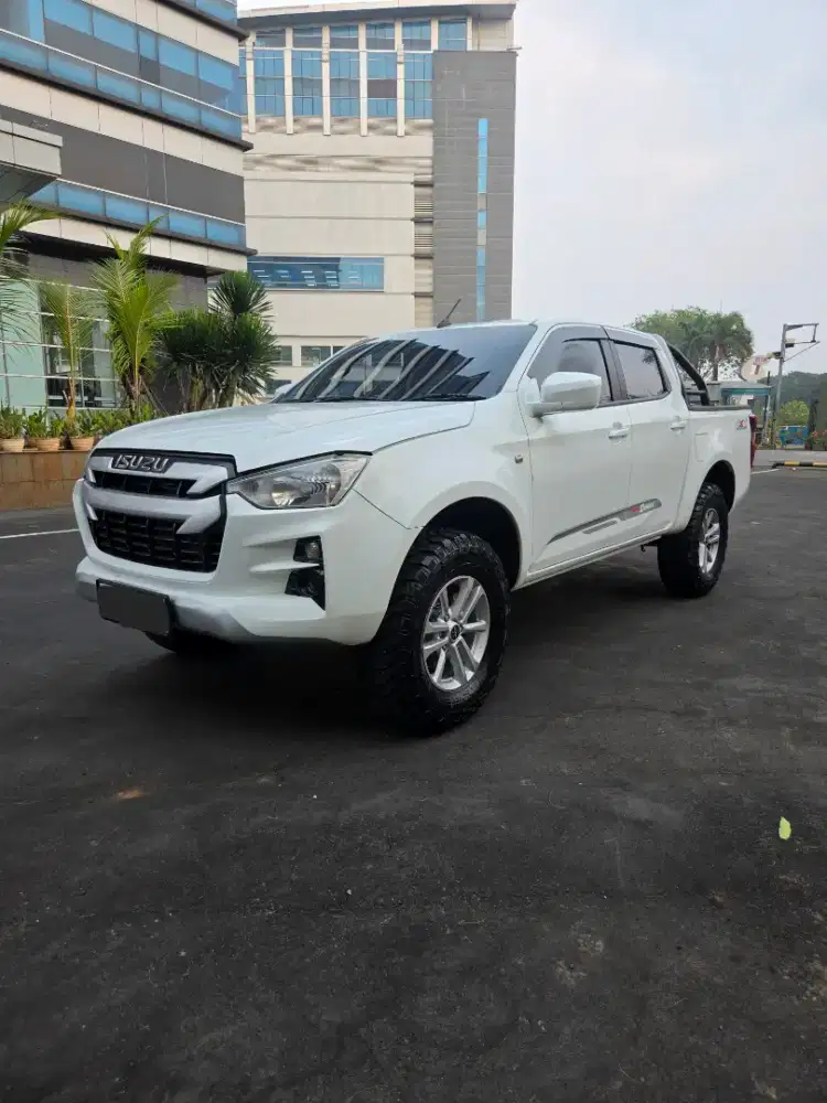 Isuzu All New Dmax 1.9 2023 4x4 Tgn1 4 Ban baru semua