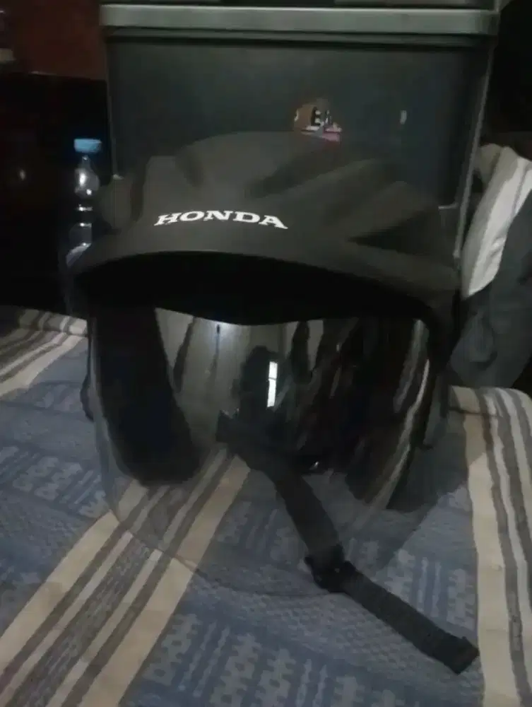 Helm motor Honda
