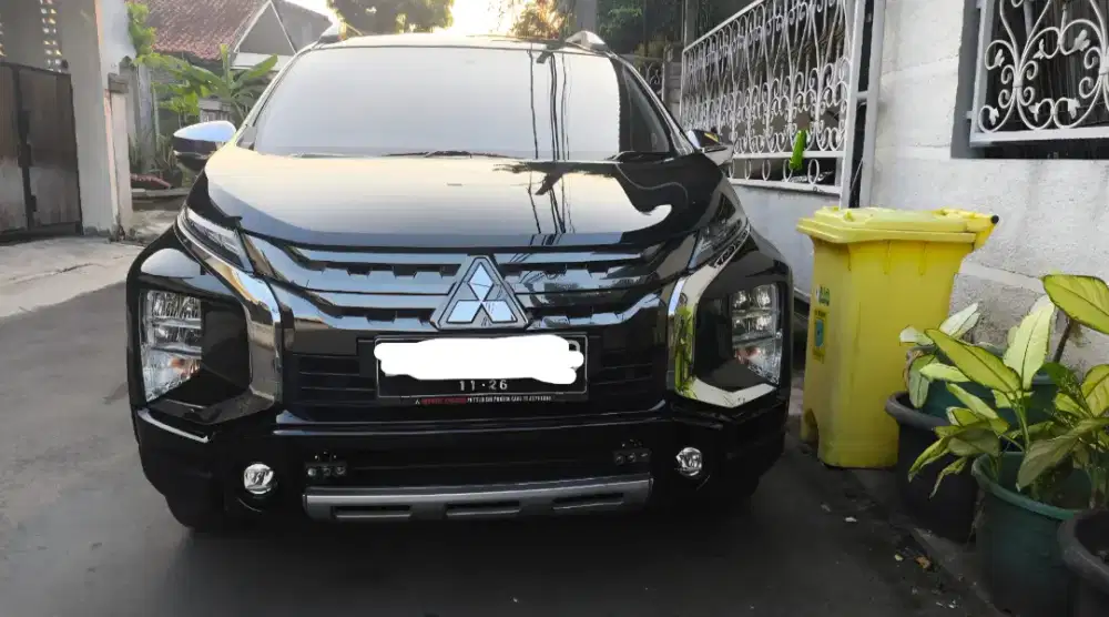 Mitsubishi Xpander Cross 1.5 AT 2021 Hitam | KM 50 Ribu