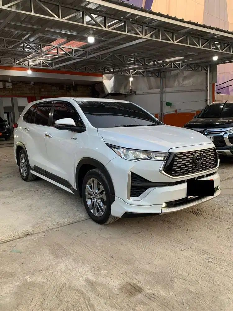 Toyota Innova 2.0 Zenix Q Hybrid Modellista AT 2023