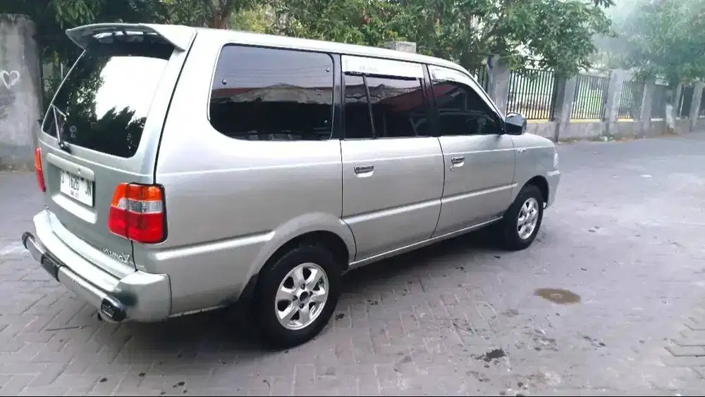 Kijang lgx tahun 2004 cc 1.8 apiksiap pakai