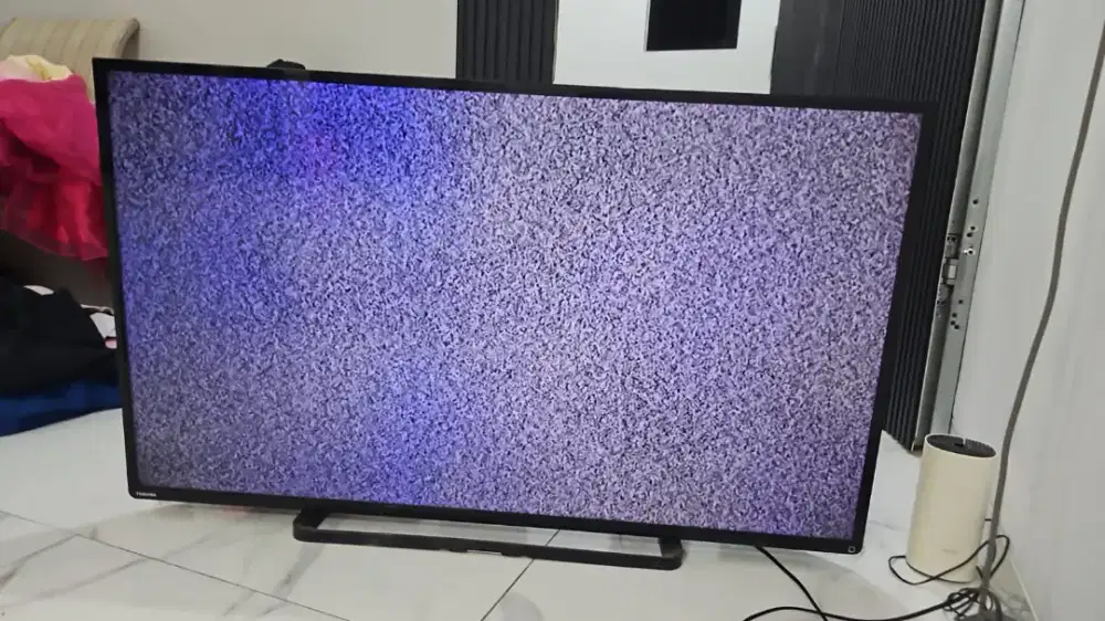 TV LED TOSHIBA 47INCH