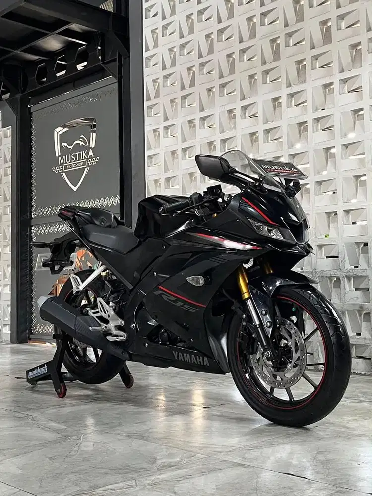 Istimewa!!Yamaha R15 V3 th 2018 - Ayu Mustika