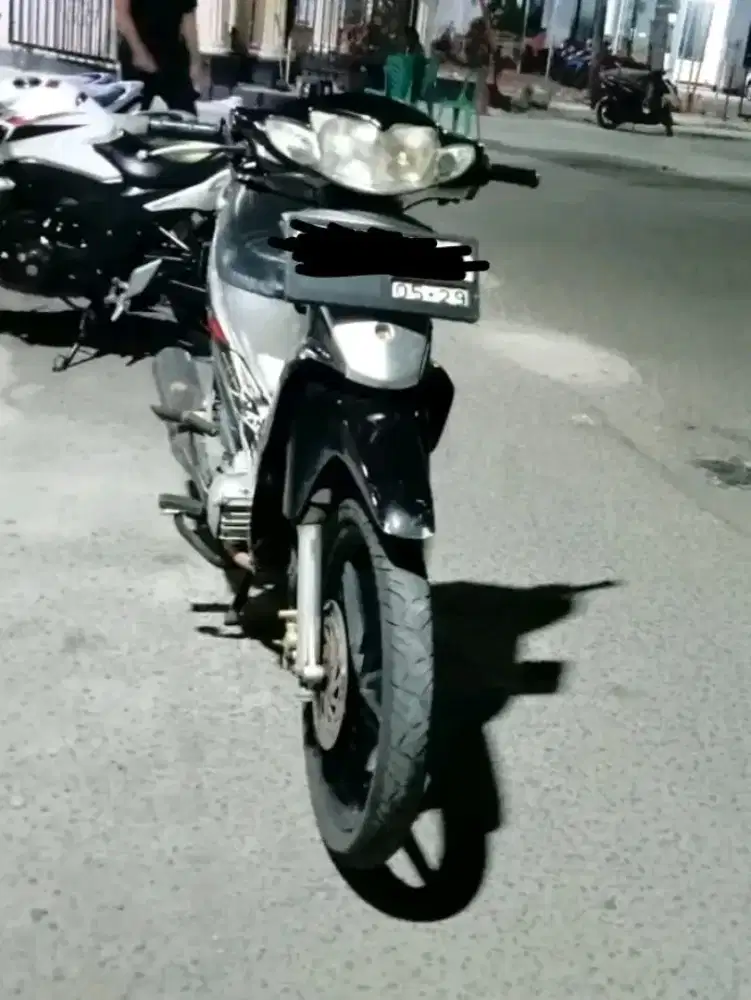 Suzuki Shogun 125 R