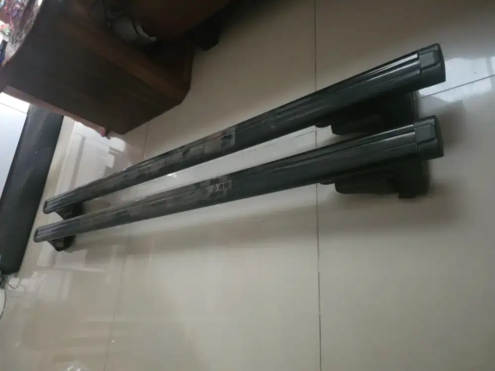Cross Bar Mobil Universal Jepit Roof Rail – Sepasang