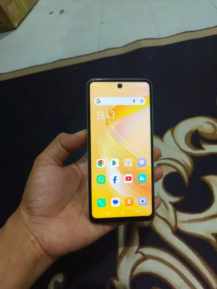 Infinix smart8 ram4+4/128gb hp casan