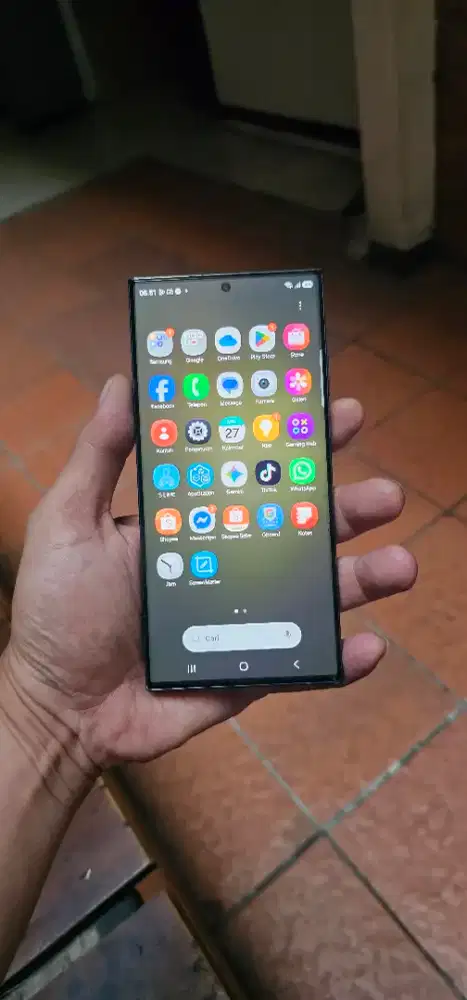 Samsung S23 Ultra 12/512gb Sein