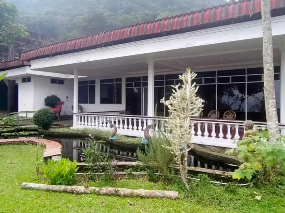 Villa Trawas +Rumah wallet