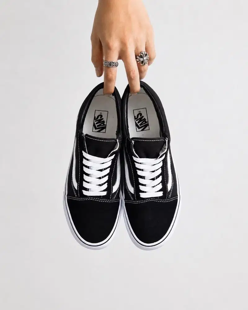 Sepatu Vans OS BW