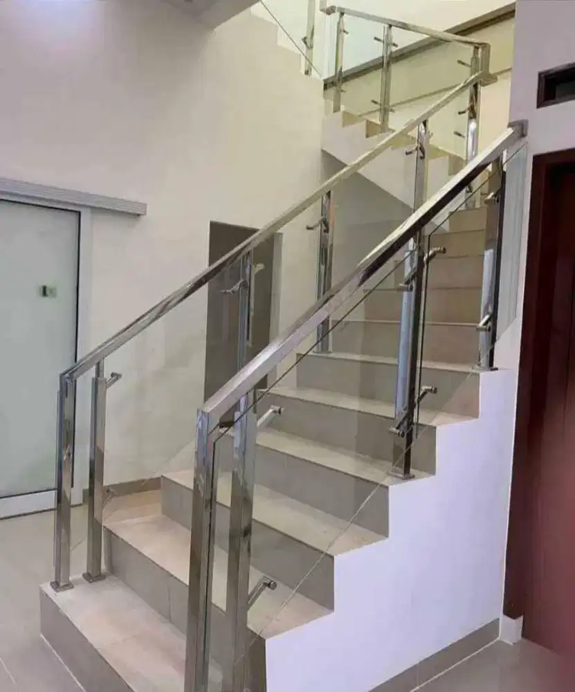 Reling tangga balkon stanlies kaca stell