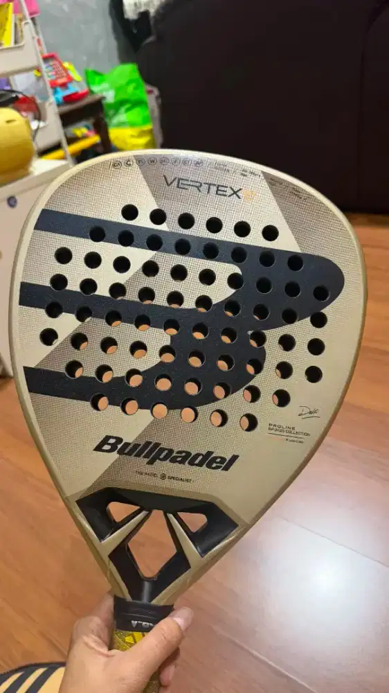 Raket Bullpadel Vertex 04 W Mulus ex Wanita