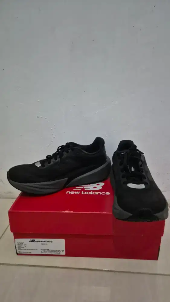 New Balance Rebel V5