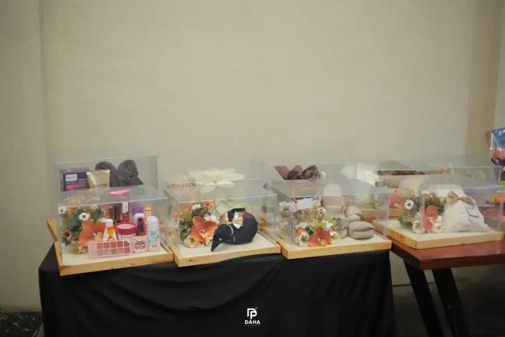 Prelove kotak seserahan/hantaran