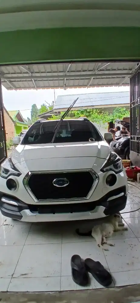 Poles mobil dan salon panggilan kota Medan