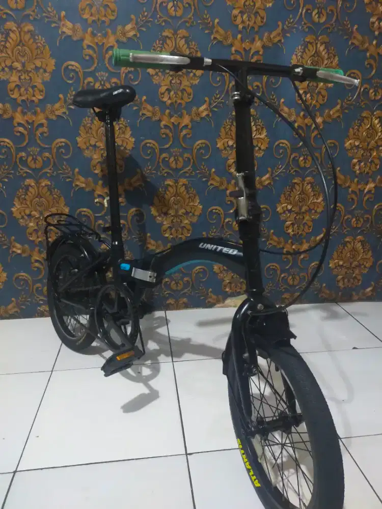 Sepeda lipat united stylo