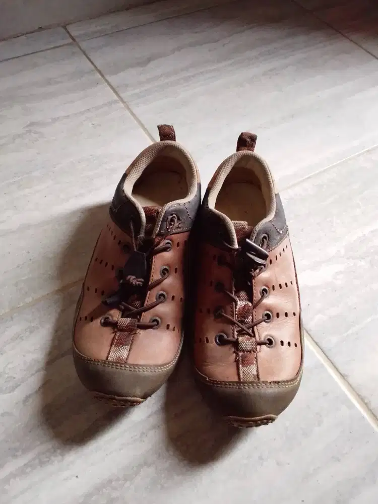 Sepatu bahan kulit tebal Masi bagus