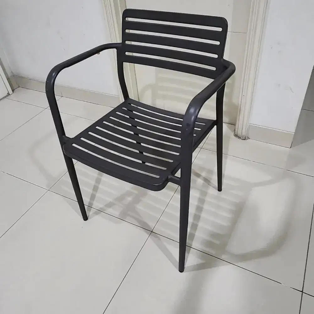 Kursi besi tebal kuat outdoor taman informa