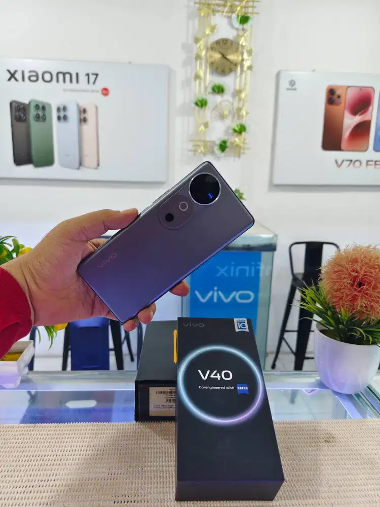 Vivo V40 5G Ram 12+12Gb/ 256Gb Fullset Mulus Like New Original 100%
