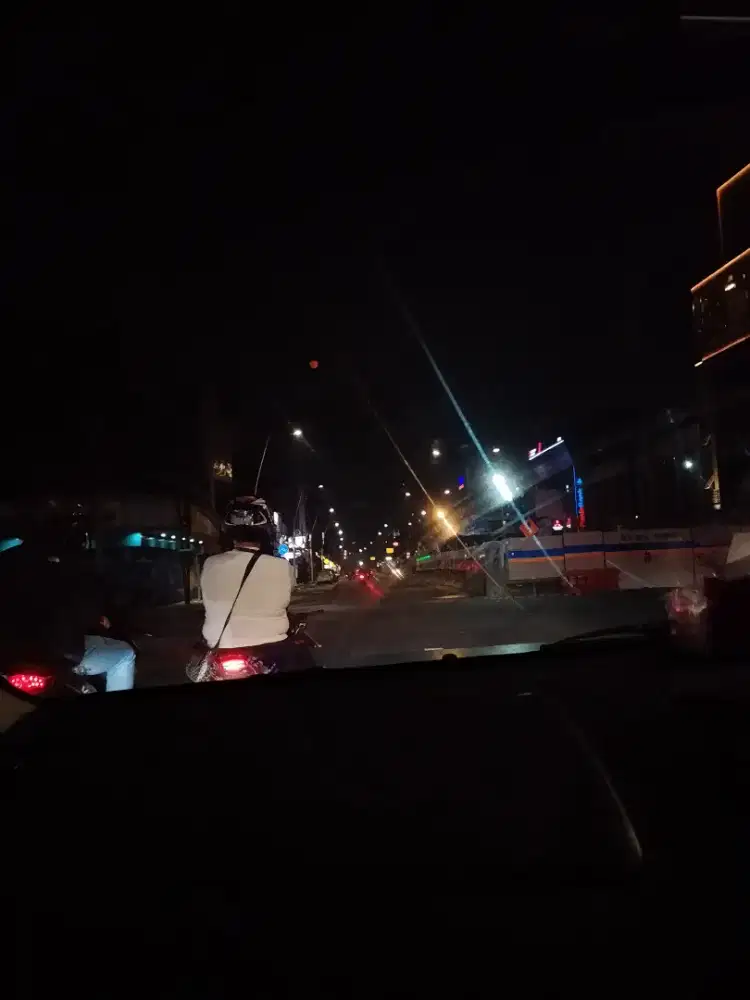 MENCARI LOWONGAN PEKERJAAN