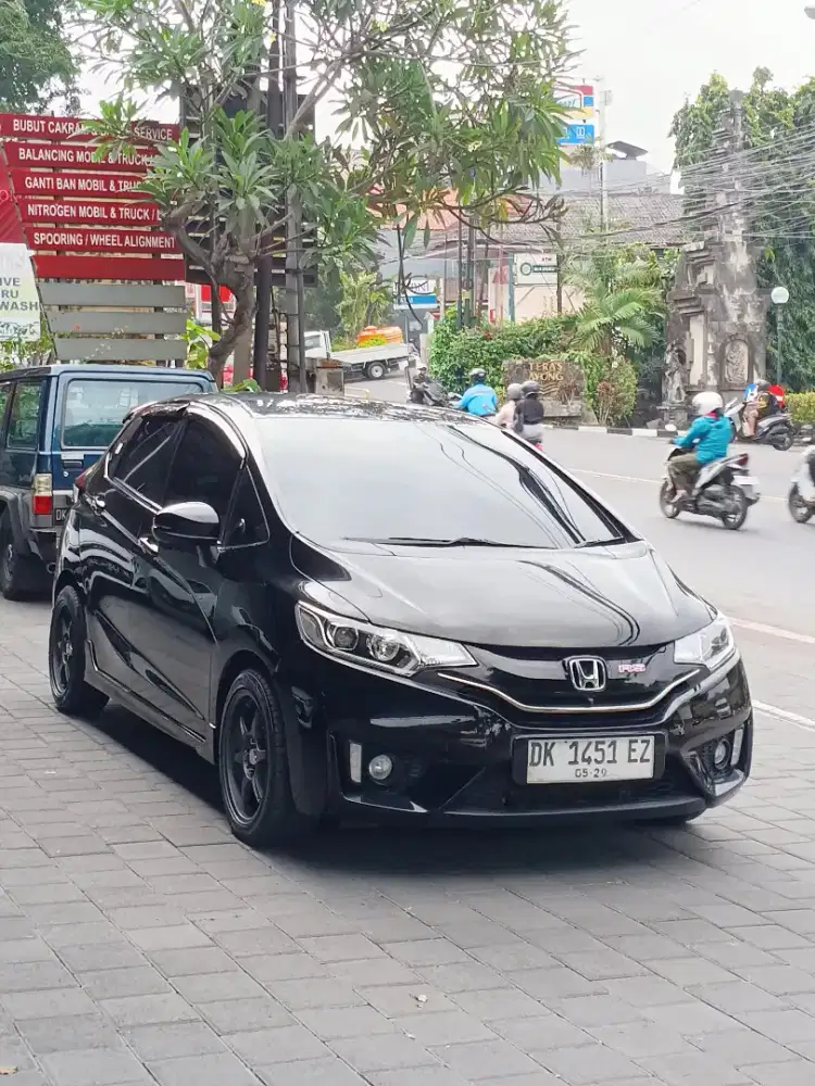 JAZZ RS GK5 MANUAL TAMPILAN GANTENG LOW KM SIAP PAKAI
