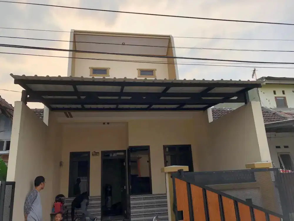 Kanopi baja ringan