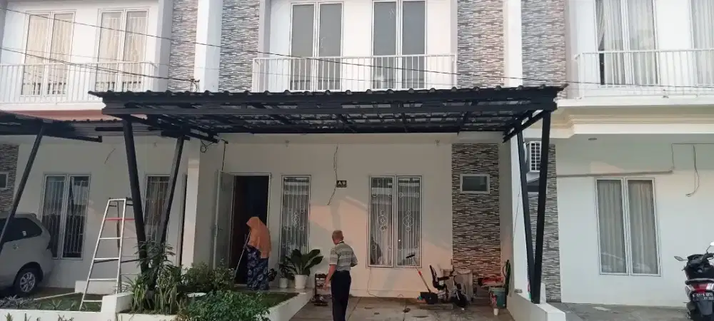 Kanopi baja ringan